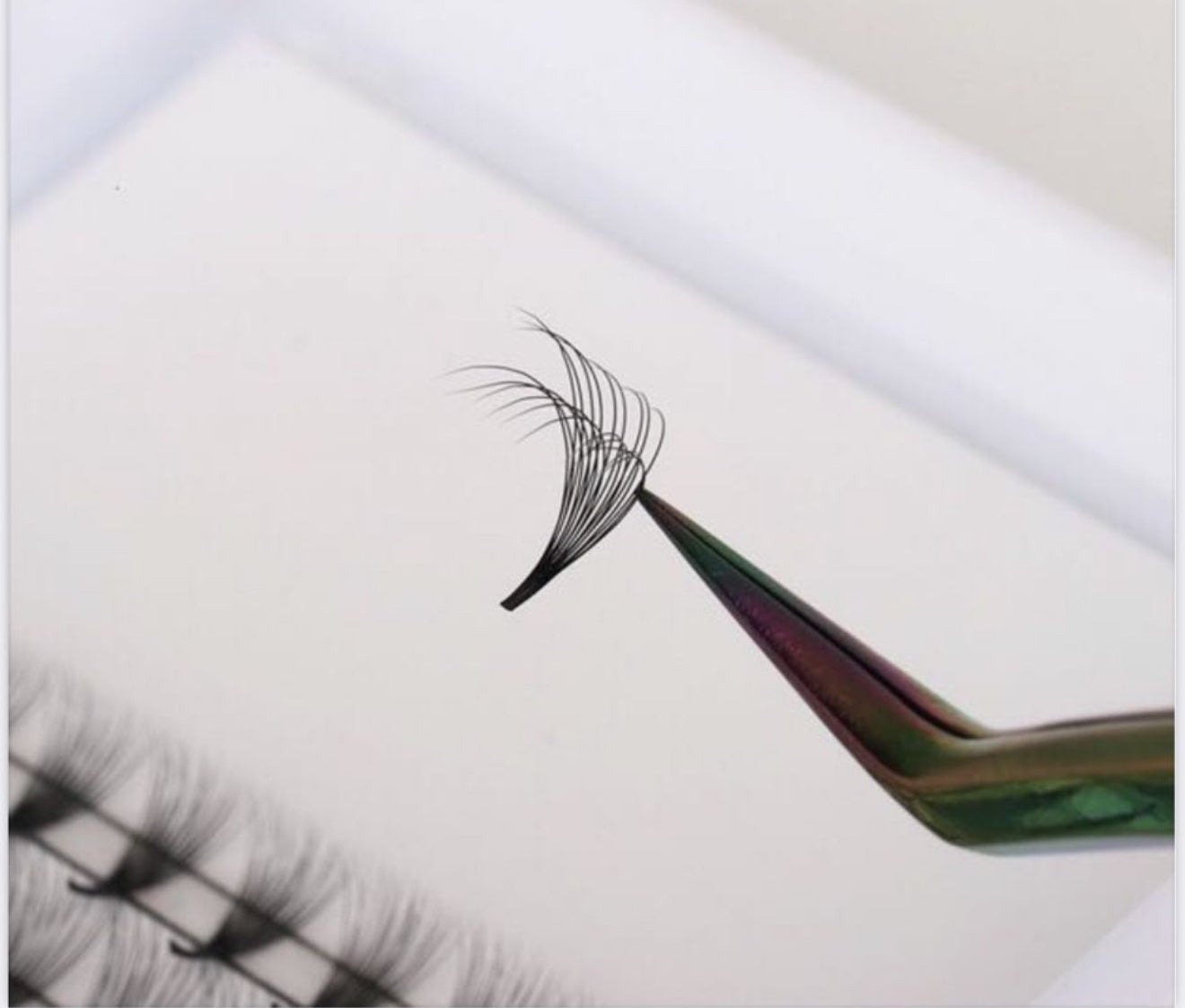 Premade 10D double-layered eyelash extensions Main image